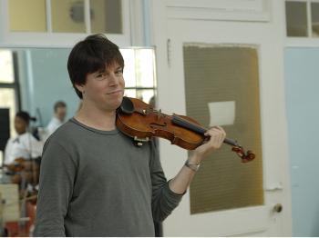 <a href="https://www.theepochtimes.com/assets/uploads/2015/07/bell_medium.jpg"><img src="https://www.theepochtimes.com/assets/uploads/2015/07/bell_medium.jpg" alt="VIOLIN MASTER: Grammy winning violinist Joshua Bell stands with his antique violin, which was made by Stradivarius, one of the most famous string craftsmen in history. Bell will be performing with inner-city kids at a Gala on May 7 to raise funds for the  (Joshua Philipp/The Epoch Times)" title="VIOLIN MASTER: Grammy winning violinist Joshua Bell stands with his antique violin, which was made by Stradivarius, one of the most famous string craftsmen in history. Bell will be performing with inner-city kids at a Gala on May 7 to raise funds for the  (Joshua Philipp/The Epoch Times)" width="300" class="size-medium wp-image-65019"/></a>