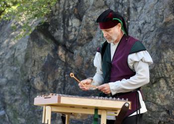 <a href="https://www.theepochtimes.com/assets/uploads/2015/07/medieval_fair_music_medium.jpg"><img src="https://www.theepochtimes.com/assets/uploads/2015/07/medieval_fair_music_medium.jpg" alt="MEDIEVAL MELODY: Stephen Starensier plays a 13th century tune written by King Alfonso of Spain on his hammer dulcimer. (Tara MacIsaac/The Epoch Times)" title="MEDIEVAL MELODY: Stephen Starensier plays a 13th century tune written by King Alfonso of Spain on his hammer dulcimer. (Tara MacIsaac/The Epoch Times)" width="320" class="size-medium wp-image-113485"/></a>
