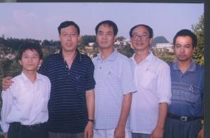 A second picture of Xu Wanping and some friends. (The Epoch Times)