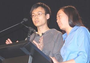 Li Dan and an interpreter at the prize-giving ceremony. (The Epoch Times)