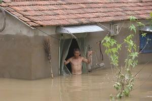 The aftermath of the flood—water rose waist-high in Wamen Village, Huaibin County, Henan Province. (The Epoch Times)