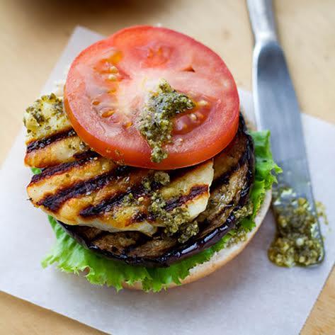 Grilled Eggplant, Vegan Halloumi and Pesto Burger (eluxemagazine.com)