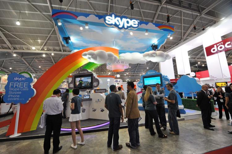 <a><img src="https://www.theepochtimes.com/assets/uploads/2015/09/102093162.jpg" alt="Trade visitors stand in front of the Skype booth at a CommunicAsia 2010 conference and exhibition. Making video calls from a mobile phone to TV sets or computers will be the next frontier for the telecoms industry, the head of internet telephony pioneer Skype said on June 15. (ROSLAN RAHMAN/AFP/Getty Images)" title="Trade visitors stand in front of the Skype booth at a CommunicAsia 2010 conference and exhibition. Making video calls from a mobile phone to TV sets or computers will be the next frontier for the telecoms industry, the head of internet telephony pioneer Skype said on June 15. (ROSLAN RAHMAN/AFP/Getty Images)" width="320" class="size-medium wp-image-1815369"/></a>