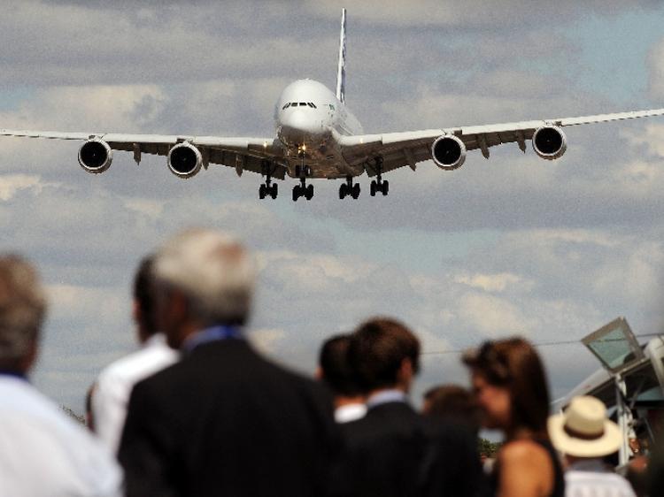 <a><img src="https://www.theepochtimes.com/assets/uploads/2015/09/103014843_airbus_rolls_royce.jpg" alt="FAULTY ENGINES? An Airbus A380 lands following an air display at the Farnborough International Airshow in Hampshire, England, this summer. (Ben Stansall/AFP/Getty Images )" title="FAULTY ENGINES? An Airbus A380 lands following an air display at the Farnborough International Airshow in Hampshire, England, this summer. (Ben Stansall/AFP/Getty Images )" width="320" class="size-medium wp-image-1811958"/></a>