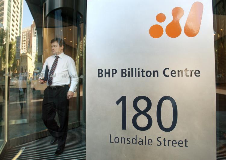 <a><img src="https://www.theepochtimes.com/assets/uploads/2015/09/103426654.jpg" alt="PotashCorp officially rejected a $40 billion takeover bid from BHP Billiton Ltd. on Monday (William West/AFP/Getty Images)" title="PotashCorp officially rejected a $40 billion takeover bid from BHP Billiton Ltd. on Monday (William West/AFP/Getty Images)" width="320" class="size-medium wp-image-1815764"/></a>
