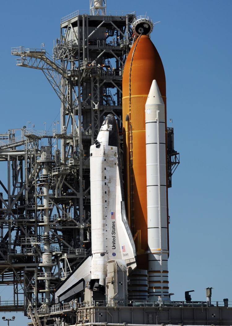 <a><img src="https://www.theepochtimes.com/assets/uploads/2015/09/106574116.jpg" alt="Space shuttle Discovery on Pad 39A Nov. 5, 2010 at Kennedy Space Center in Florida. (Stan Honda/AFP/Getty Images)" title="Space shuttle Discovery on Pad 39A Nov. 5, 2010 at Kennedy Space Center in Florida. (Stan Honda/AFP/Getty Images)" width="320" class="size-medium wp-image-1809793"/></a>
