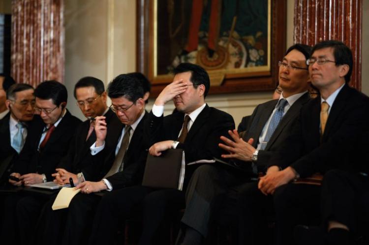 <a><img src="https://www.theepochtimes.com/assets/uploads/2015/09/107361368_2.jpg" alt="TALKS COMMENCE: Members of the South Korea delegation listen to a news conference after the Foreign Ministers of South Korea (Kim Sung-hwan), Japan (Seiji Maehara), and Secretary of State Hilary Clinton held a trilateral meeting. (Chip Somodevilla/Getty Images)" title="TALKS COMMENCE: Members of the South Korea delegation listen to a news conference after the Foreign Ministers of South Korea (Kim Sung-hwan), Japan (Seiji Maehara), and Secretary of State Hilary Clinton held a trilateral meeting. (Chip Somodevilla/Getty Images)" width="320" class="size-medium wp-image-1811178"/></a>