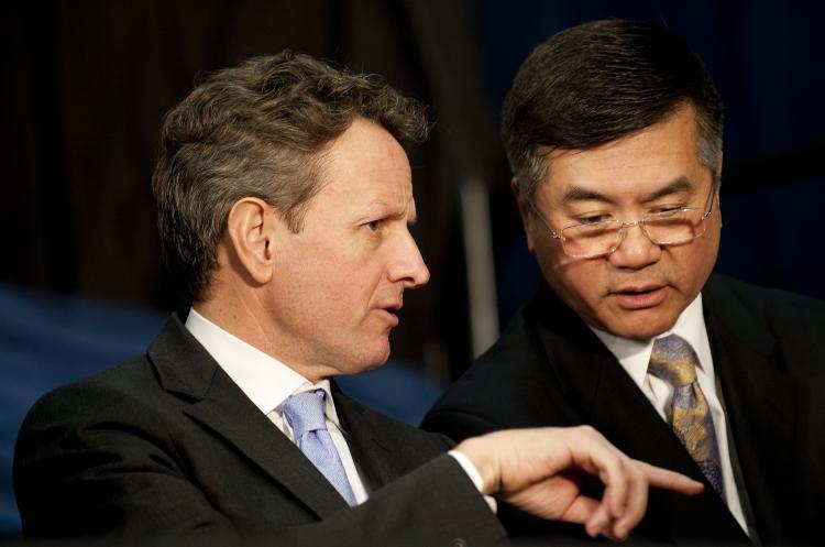 <a><img src="https://www.theepochtimes.com/assets/uploads/2015/09/109348975.jpg" alt="DISADVANTAGE: US Treasury Secretary Timothy Geithner (L) speaks with US Commerce Secretary Gary Locke during a small business forum in Cleveland, Ohio on Feb. 22. Both Locke and Geithner have been vocal in criticizing China's unfair business practices, which often put American enterprises at a disadvantage. (Jim Watson/Getty Images )" title="DISADVANTAGE: US Treasury Secretary Timothy Geithner (L) speaks with US Commerce Secretary Gary Locke during a small business forum in Cleveland, Ohio on Feb. 22. Both Locke and Geithner have been vocal in criticizing China's unfair business practices, which often put American enterprises at a disadvantage. (Jim Watson/Getty Images )" width="320" class="size-medium wp-image-1804400"/></a>