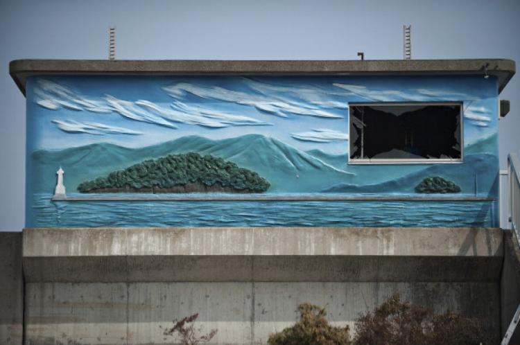 <a><img src="https://www.theepochtimes.com/assets/uploads/2015/09/110870121.jpg" alt="A mural depicting the sea is seen in the tsunami-damaged city of Yamada, in Iwate prefecture on March 25, 2011. (Nicolas Asfouri/AFP/Getty Images)" title="A mural depicting the sea is seen in the tsunami-damaged city of Yamada, in Iwate prefecture on March 25, 2011. (Nicolas Asfouri/AFP/Getty Images)" width="320" class="size-medium wp-image-1806257"/></a>
