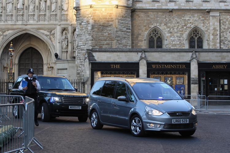 <a><img src="https://www.theepochtimes.com/assets/uploads/2015/09/113216336.jpg" alt="Cars carrying Prince William and Kate Middleton arrive at Westminster Abbey for a rehearsal on Wednesday in London. (Dan Kitwood/Getty Images)" title="Cars carrying Prince William and Kate Middleton arrive at Westminster Abbey for a rehearsal on Wednesday in London. (Dan Kitwood/Getty Images)" width="320" class="size-medium wp-image-1804856"/></a>