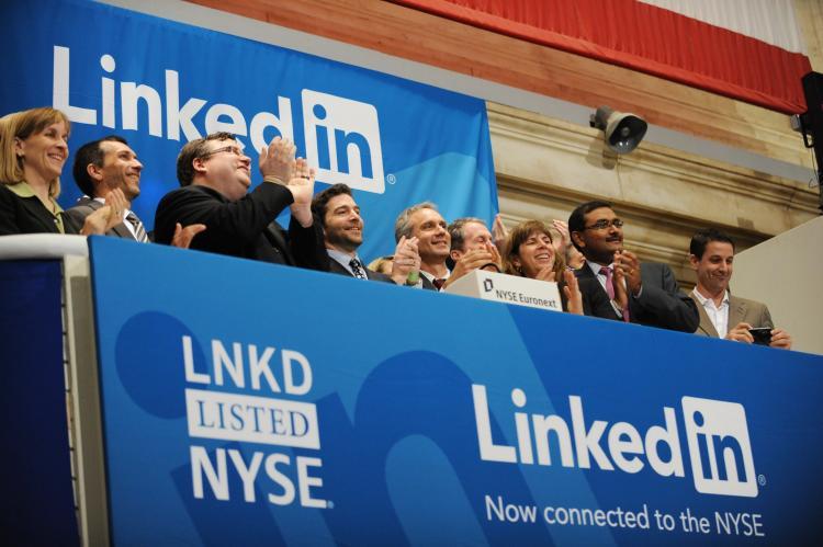 <a><img src="https://www.theepochtimes.com/assets/uploads/2015/09/114407431.jpg" alt="IPO SOARED: Linkedin founder Reid Garrett Hoffman (Center with beard) and CEO Jeff Weiner (2nd R) at the ringing of the opening bell of the New York Stock Exchange May 19 during the initial public offering of the company. (Stan Honda/AFP/Getty Images)" title="IPO SOARED: Linkedin founder Reid Garrett Hoffman (Center with beard) and CEO Jeff Weiner (2nd R) at the ringing of the opening bell of the New York Stock Exchange May 19 during the initial public offering of the company. (Stan Honda/AFP/Getty Images)" width="320" class="size-medium wp-image-1803841"/></a>