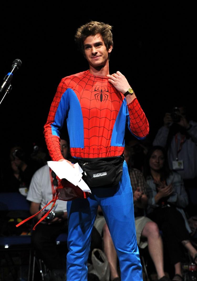 <a><img src="https://www.theepochtimes.com/assets/uploads/2015/09/119621287.jpg" alt="Actor Andrew Garfield speaks at 'The Amazing Spider-Man' Panel during Comic-Con 2011 at San Diego Convetion Center, California. (Kevin Winter/Getty Images)" title="Actor Andrew Garfield speaks at 'The Amazing Spider-Man' Panel during Comic-Con 2011 at San Diego Convetion Center, California. (Kevin Winter/Getty Images)" width="320" class="size-medium wp-image-1800466"/></a>