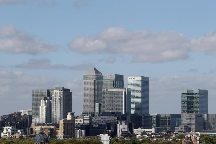<a><img src="https://www.theepochtimes.com/assets/uploads/2015/09/124741141.jpg" alt="A view of the City. Britain's banks will have to make costly structural reforms after the Independent Commission on Banking (ICB) said banks should 'ring-fence' retail operations and increase capital reserves. Chancellor George Osborne told Parliament the changes should be implemented by 2019. (Oli Scarff/Getty Images)" title="A view of the City. Britain's banks will have to make costly structural reforms after the Independent Commission on Banking (ICB) said banks should 'ring-fence' retail operations and increase capital reserves. Chancellor George Osborne told Parliament the changes should be implemented by 2019. (Oli Scarff/Getty Images)" width="320" class="size-medium wp-image-1797678"/></a>