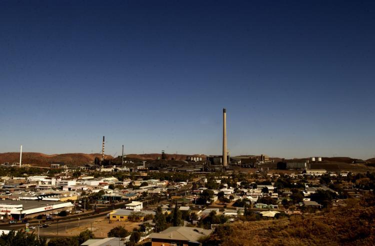 <a><img src="https://www.theepochtimes.com/assets/uploads/2015/09/1299350.jpg" alt="A general view of the mining town of Mount Isa in the Australian outback in Queensland. (Nick Laham/Getty Images)" title="A general view of the mining town of Mount Isa in the Australian outback in Queensland. (Nick Laham/Getty Images)" width="320" class="size-medium wp-image-1814576"/></a>