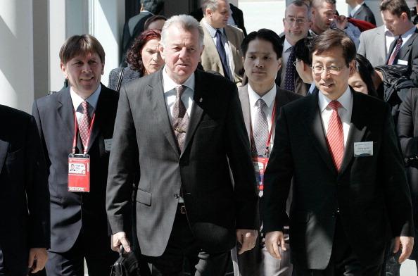 <a><img class="size-large wp-image-1789688" title="2012 Seoul Nuclear Security Summit Begins" src="https://www.theepochtimes.com/assets/uploads/2015/09/141911647.jpg" alt="" width="590" height="389"/></a>
