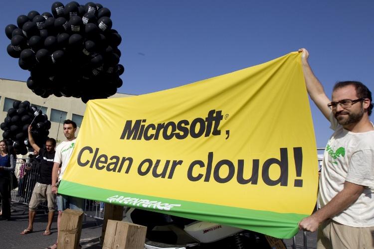 <a><img class="wp-image-1787263" title="MicrosoftCleanYourCloud" src="https://www.theepochtimes.com/assets/uploads/2015/09/144466678_MicrosoftCleanYourCloud_2.jpg" alt="" width="531" height="354"/></a>