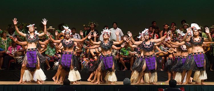 <a><img class="size-large wp-image-1782571" title="Cook Islands school students perform at the opening ceremony of the Pacific Islands Forum in Avarua on Rarotonga" src="https://www.theepochtimes.com/assets/uploads/2015/09/150907088-1.jpg" alt="Cook Islands school students perform at the opening ceremony of the Pacific Islands Forum in Avarua on Rarotonga" width="590" height="251"/></a>