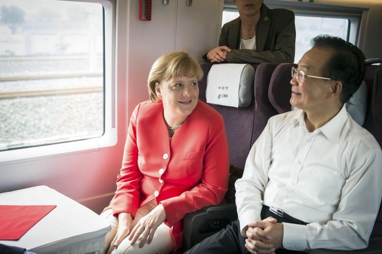 <a><img class="size-large wp-image-1782466" title="German Chancellor Angela Merkel Visits China" src="https://www.theepochtimes.com/assets/uploads/2015/09/151025133.jpg" alt="" width="590" height="392"/></a>