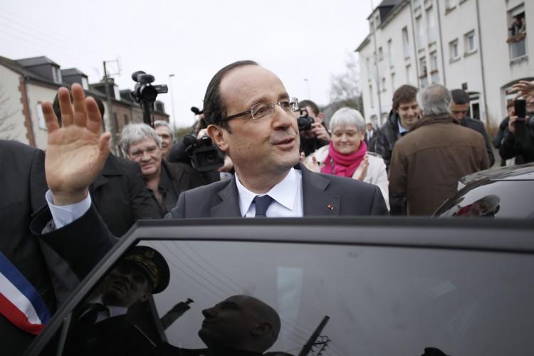<a><img class="size-large wp-image-1772477" title="Francois Hollande" src="https://www.theepochtimes.com/assets/uploads/2015/09/158998208.jpg" alt="" width="590" height="393"/></a>