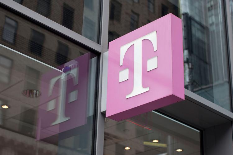 <a><img class="size-full wp-image-1781122" src="https://www.theepochtimes.com/assets/uploads/2015/09/1770732.jpg" alt="T-Mobile USA, announced an agreement to merge with MetroPCS Communications Inc." width="750" height="500"/></a>