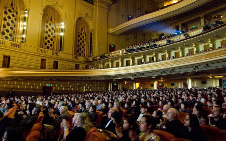 <a><img src="https://www.theepochtimes.com/assets/uploads/2015/09/1__MG_1464_M_whole1_S.jpg" alt="Shen Yun Performing Arts enthralled the audience at the War Memorial Opera House in San Francisco in January, 2010. (Ma Youzhi/The Epoch Times)" title="Shen Yun Performing Arts enthralled the audience at the War Memorial Opera House in San Francisco in January, 2010. (Ma Youzhi/The Epoch Times)" width="320" class="size-medium wp-image-1817625"/></a>