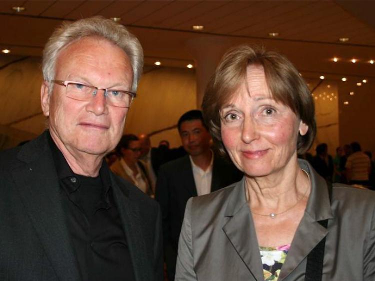 <a><img src="https://www.theepochtimes.com/assets/uploads/2015/09/2011-04-21-xxl--20042011_LB1_Qinhuang_firnau_Qinhuang.jpg" alt="Mr. Firnau and wife were quite impressed with the Shen Yun performance. (Jason Wang/The Epoch Times)" title="Mr. Firnau and wife were quite impressed with the Shen Yun performance. (Jason Wang/The Epoch Times)" width="320" class="size-medium wp-image-1805279"/></a>