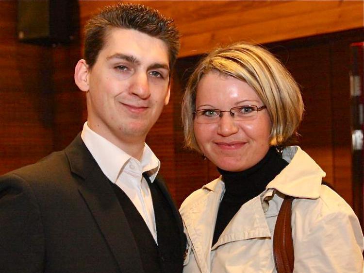 <a><img src="https://www.theepochtimes.com/assets/uploads/2015/09/2011-05-02-xxl--2011_SY_VIE_01_Ellmer___Bethke_Foto_Zhang_Yue_new.jpg" alt="Alexander Ellmer and Nadine Bethke at Shen Yun Performing Arts in Vienna. (Yue Zhang/The Epoch Times)" title="Alexander Ellmer and Nadine Bethke at Shen Yun Performing Arts in Vienna. (Yue Zhang/The Epoch Times)" width="320" class="size-medium wp-image-1804639"/></a>