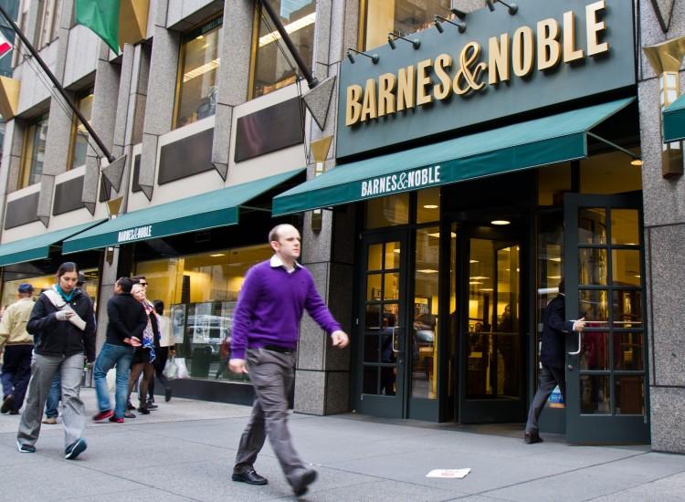<a><img class="size-large wp-image-1788162" title="Barnes & Noble on Fifth Avenue" src="https://www.theepochtimes.com/assets/uploads/2015/09/20120430_barnes-and-noble_Chasteen_IMG_8997.jpg" alt="Pestrians walk past a Barnes & Noble on Fifth Avenue in New York City on April 30. (Benjamin Chasteen/The Epoch Times)" width="590" height="432"/></a>
