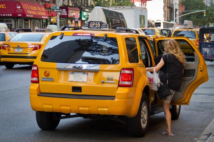 <a><img class="size-large wp-image-1774994" title="Soon you may be able to hail a cab with your smartphone. (Benjamin Chasteen/The Epoch Times)" src="https://www.theepochtimes.com/assets/uploads/2015/09/20120712_getting+in+Taxi_Chasteen_IMG_0413.jpg" alt="Soon you may be able to hail a cab with your smartphone. (Benjamin Chasteen/The Epoch Times)" width="590" height="393"/></a>
