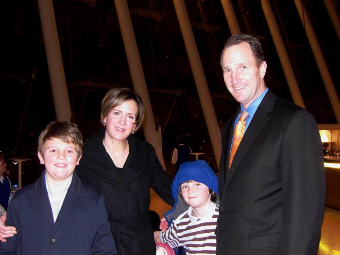 <a><img class="size-large wp-image-1771651" title="SAMSUNG DIGITAL CAMERA" src="https://www.theepochtimes.com/assets/uploads/2015/09/20130123_Kansas-City_Xiao_Brian-Sullivan_VP-of-a-financial-company.jpg" alt="" width="590" height="442"/></a>