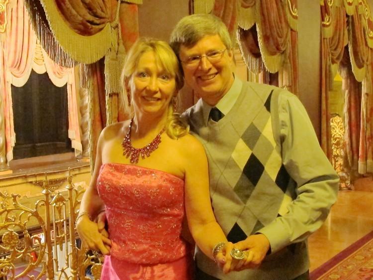 <a><img class=" wp-image-1770760 " title="20130210_Cincinnati_TeresaLiu_John+Lanning_architect+and+LauraWolery_doctor+dancer_DJY_en" src="https://www.theepochtimes.com/assets/uploads/2015/09/20130210_Cincinnati_TeresaLiu_John+Lanning_architect+and+LauraWolery_doctor+dancer_DJY_en.jpg" alt="" width="378" height="283"/></a>