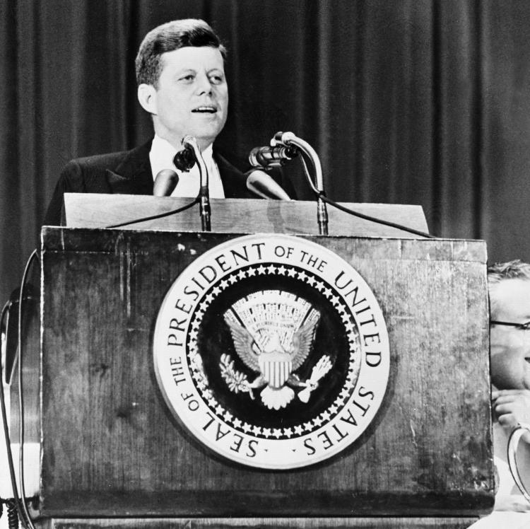 <a><img src="https://www.theepochtimes.com/assets/uploads/2015/09/51656915-JFK.jpg" alt="File Photo of Former President John F. Kennedy during a speech as he is invited by the American newspapers chairman association at the Waldorf Astoria hotel in New York city, April 27 1961. (Getty Images)" title="File Photo of Former President John F. Kennedy during a speech as he is invited by the American newspapers chairman association at the Waldorf Astoria hotel in New York city, April 27 1961. (Getty Images)" width="320" class="size-medium wp-image-1804886"/></a>