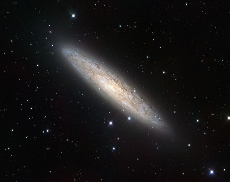 <a><img class="size-full wp-image-1795076" title="6am_Sculptor Galaxy" src="https://www.theepochtimes.com/assets/uploads/2015/09/6am_Sculptor-Galaxy.jpg" alt="" width="750" height="592"/></a>