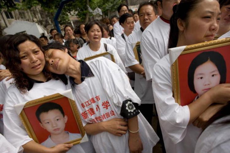 <a><img src="https://www.theepochtimes.com/assets/uploads/2015/09/81322246earthquake.jpg" alt="Parents who lost their children in the Sichuan earthquake protest against the inferior government construction quality on June 1, Children's Day. (Andrew Wong/Getty Images)" title="Parents who lost their children in the Sichuan earthquake protest against the inferior government construction quality on June 1, Children's Day. (Andrew Wong/Getty Images)" width="320" class="size-medium wp-image-1827306"/></a>
