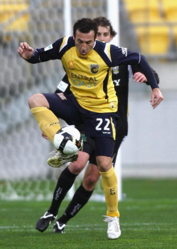 <a><img src="https://www.theepochtimes.com/assets/uploads/2015/09/82005571.jpg" alt="Sasho Petrovski of the Central Coast Mariners controls the ball during the 2008 A-League Pre-Season Cup match against the Wellington Phoenix at Westpac Stadium in Wellington, New Zealand.  (Marty Melville/Getty Images)" title="Sasho Petrovski of the Central Coast Mariners controls the ball during the 2008 A-League Pre-Season Cup match against the Wellington Phoenix at Westpac Stadium in Wellington, New Zealand.  (Marty Melville/Getty Images)" width="320" class="size-medium wp-image-1834829"/></a>