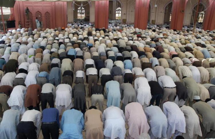 <a><img src="https://www.theepochtimes.com/assets/uploads/2015/09/82671185.jpg" alt="Pakistani Muslims offer congregational noon prayers during the first Friday of the holy month of Ramadan in Karachi on September 5, 2008.  (Asif Hussain/AFP/Getty Images)" title="Pakistani Muslims offer congregational noon prayers during the first Friday of the holy month of Ramadan in Karachi on September 5, 2008.  (Asif Hussain/AFP/Getty Images)" width="320" class="size-medium wp-image-1833750"/></a>
