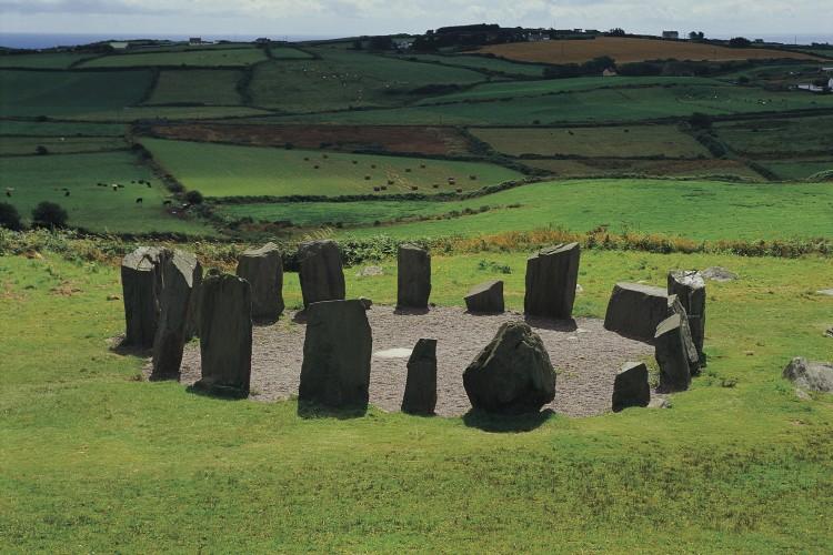 <a><img src="https://www.theepochtimes.com/assets/uploads/2015/09/86802334.jpg" alt="Drombeg Stone Circle , Ireland (Comstock Images)" title="Drombeg Stone Circle , Ireland (Comstock Images)" width="320" class="size-medium wp-image-1796535"/></a>