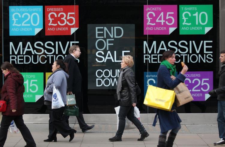 <a><img src="https://www.theepochtimes.com/assets/uploads/2015/09/96157236.jpg" alt="ECONOMIC GROWTH: Shoppers are seen on Oxford Street in central London, on Jan. 25. The U.K.'s GDP grew at a pace of 0.4 percent in the fourth quarter of 2009. (Shaun Curry/AFP/Getty Images)" title="ECONOMIC GROWTH: Shoppers are seen on Oxford Street in central London, on Jan. 25. The U.K.'s GDP grew at a pace of 0.4 percent in the fourth quarter of 2009. (Shaun Curry/AFP/Getty Images)" width="320" class="size-medium wp-image-1821521"/></a>