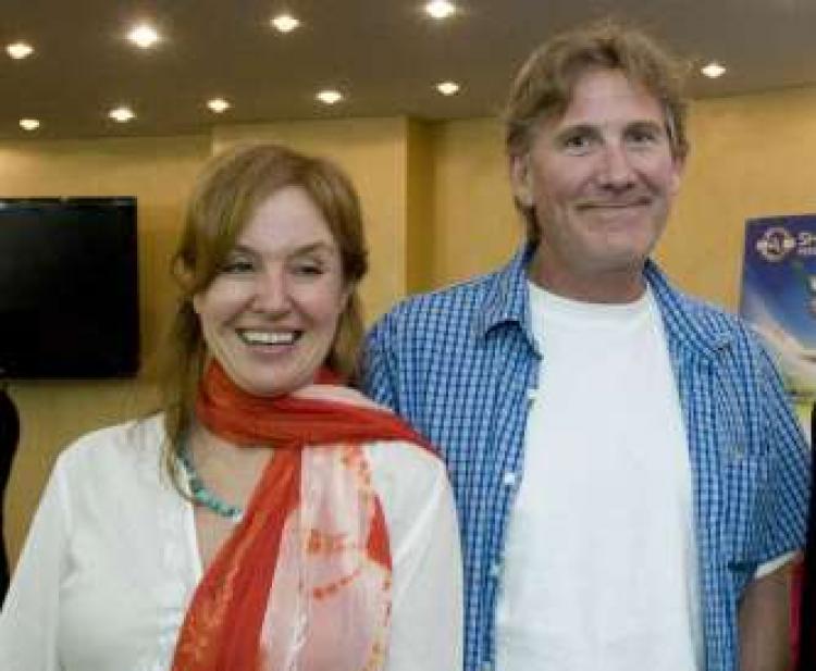 <a><img src="https://www.theepochtimes.com/assets/uploads/2015/09/Altman_art_director_for_films_in_regard_to_staging.jpg" alt="Ms. and Mr. Altman (The Epoch Times)" title="Ms. and Mr. Altman (The Epoch Times)" width="320" class="size-medium wp-image-1828279"/></a>