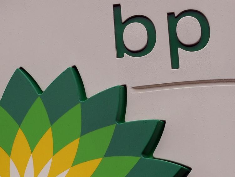 <a><img src="https://www.theepochtimes.com/assets/uploads/2015/09/BP_103401951.jpg" alt="A BP petrol station logo is pictured in Manchester, north-west England, on July 27, 2010. (Andrew Yates/AFP/Getty Images)" title="A BP petrol station logo is pictured in Manchester, north-west England, on July 27, 2010. (Andrew Yates/AFP/Getty Images)" width="320" class="size-medium wp-image-1814108"/></a>