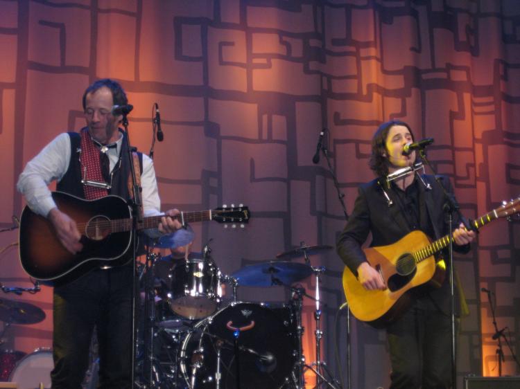 <a><img src="https://www.theepochtimes.com/assets/uploads/2015/09/Bentalls.jpg" alt="LIKE FATHER LIKE SON: Dustin and Barney Bentall perform at the Live City Vancouver venue, one of the many to showcase Canadian musical talent. (Ryan Moffatt/The Epoch Times)" title="LIKE FATHER LIKE SON: Dustin and Barney Bentall perform at the Live City Vancouver venue, one of the many to showcase Canadian musical talent. (Ryan Moffatt/The Epoch Times)" width="320" class="size-medium wp-image-1822730"/></a>