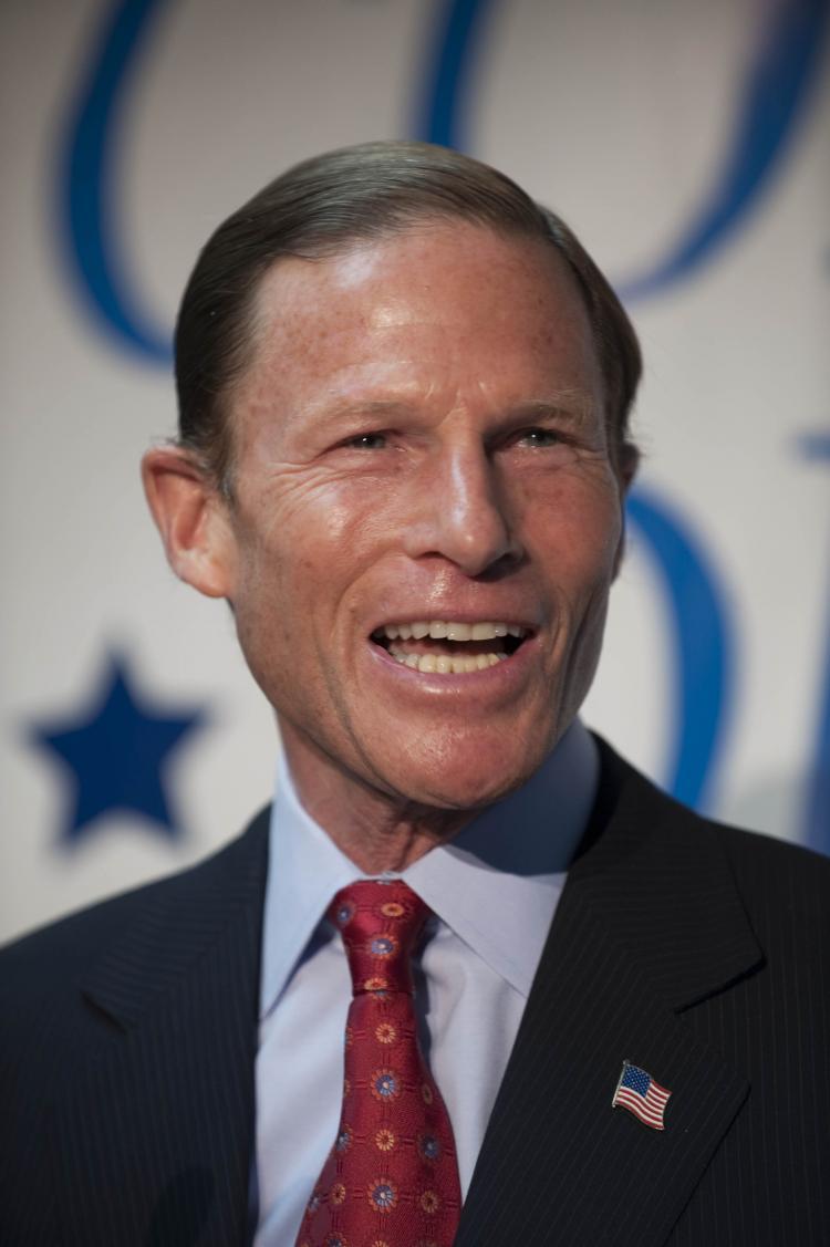 <a><img src="https://www.theepochtimes.com/assets/uploads/2015/09/Blu95608136.jpg" alt="Richard Blumenthal, Connecticut Attorney General, publicly declared his past involvement in the Vietnam War in front of veterans across the country but new information from the New York Times states that Blumenthal never served in the war. (Douglas Healey/Getty Images)" title="Richard Blumenthal, Connecticut Attorney General, publicly declared his past involvement in the Vietnam War in front of veterans across the country but new information from the New York Times states that Blumenthal never served in the war. (Douglas Healey/Getty Images)" width="320" class="size-medium wp-image-1819762"/></a>