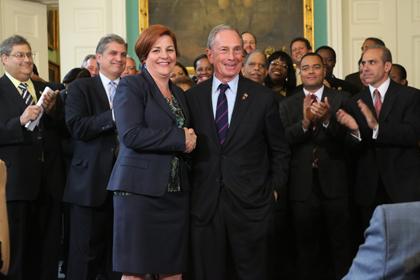 <a><img class="wp-image-1785658" title="Mayor Michael R. Bloomberg announces agreement for fiscal year 2013 budget" src="https://www.theepochtimes.com/assets/uploads/2015/09/Budgetannouncement.jpg" alt="Mayor Michael R. Bloomberg announces agreement for fiscal year 2013 budget" width="588" height="389"/></a>
