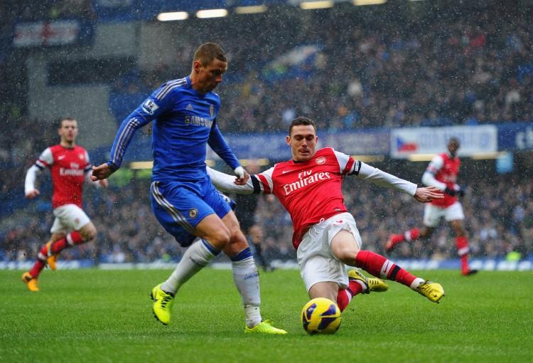 <a><img class="size-full wp-image-1771833" src="https://www.theepochtimes.com/assets/uploads/2015/09/CHEARS159762873.jpg" alt="Chelsea's Fernando Torres (L) competes for the ball with Arsenal's Thomas Vermaelen at Stamford Bridge in London, England on Sunday, Jan. 20, 2012. (Laurence Griffiths/Getty Images) " width="750" height="510"/></a>
