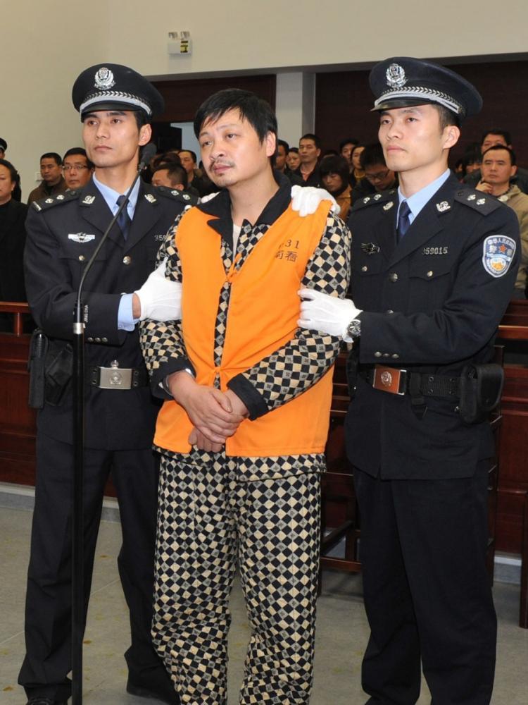 <a><img src="https://www.theepochtimes.com/assets/uploads/2015/09/CHINA-KILLING-98323568.jpg" alt="Zheng Mingsheng (C), 41, a former doctor, stands facing the court as he is given the death penalty in Nanping, in southeast China's Fujian Province on April 8. Zheng fatally stabbed eight children outside their school. He admitted to 'intentionally killing' the children on March 23 at the gate of the Nanping Experimental Elementary School after he was jilted by a woman. (STR/AFP/Getty Images)" title="Zheng Mingsheng (C), 41, a former doctor, stands facing the court as he is given the death penalty in Nanping, in southeast China's Fujian Province on April 8. Zheng fatally stabbed eight children outside their school. He admitted to 'intentionally killing' the children on March 23 at the gate of the Nanping Experimental Elementary School after he was jilted by a woman. (STR/AFP/Getty Images)" width="320" class="size-medium wp-image-1819478"/></a>