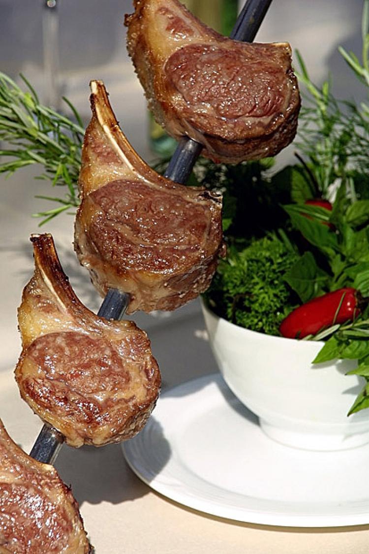 <a><img src="https://www.theepochtimes.com/assets/uploads/2015/09/ChopsRodizio.jpg" alt="BUTTER OR LAMB? It's difficult to tell with the way they melt in your mouth.   (Courtesy of Porcão Rio Churascaria)" title="BUTTER OR LAMB? It's difficult to tell with the way they melt in your mouth.   (Courtesy of Porcão Rio Churascaria)" width="320" class="size-medium wp-image-1834241"/></a>