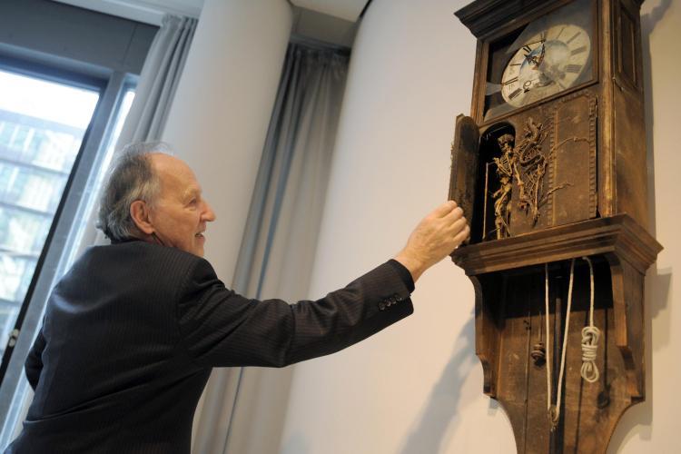 <a><img src="https://www.theepochtimes.com/assets/uploads/2015/09/Clocks.jpg" alt="German film director Werner Herzog shows a wall clock at the German museum for film and television (Deutsche Kinemathek) in Berlin on February 16, 2010. Daylight Savings is on Sunday morning. At 2am the clocks will have to be set for an hour later. (AXEL SCHMIDT/AFP/Getty Images)" title="German film director Werner Herzog shows a wall clock at the German museum for film and television (Deutsche Kinemathek) in Berlin on February 16, 2010. Daylight Savings is on Sunday morning. At 2am the clocks will have to be set for an hour later. (AXEL SCHMIDT/AFP/Getty Images)" width="320" class="size-medium wp-image-1822133"/></a>