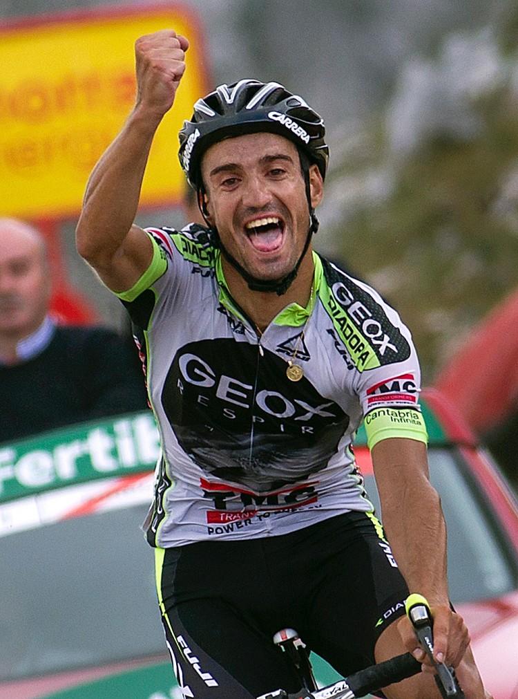 <a><img class="size-medium wp-image-1797975" title="Juan Jose Cobo celebrates winning Stage 15 of the Vuelta a Espa&#241a. (Jaime Reina/AFP/Getty Images)" src="https://www.theepochtimes.com/assets/uploads/2015/09/CoBo123708146WEB.jpg" alt="Juan Jose Cobo celebrates winning Stage 15 of the Vuelta a Espa&#241a. (Jaime Reina/AFP/Getty Images)" width="350"/></a>
