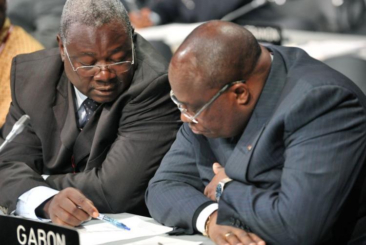 <a><img src="https://www.theepochtimes.com/assets/uploads/2015/09/Copenhagen_Africa.jpg" alt="Delegation members of Gabon, Africa, talk prior a meeting at the climate summit in Copenhagen on Dec. 14. The meeting was adjourned for several hours after a walkout protest led by African countries objecting to developed countries' intention to create  (Attila Kisbenedek/AFP/Getty Images)" title="Delegation members of Gabon, Africa, talk prior a meeting at the climate summit in Copenhagen on Dec. 14. The meeting was adjourned for several hours after a walkout protest led by African countries objecting to developed countries' intention to create  (Attila Kisbenedek/AFP/Getty Images)" width="320" class="size-medium wp-image-1824696"/></a>
