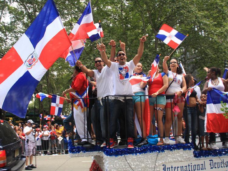 <a><img src="https://www.theepochtimes.com/assets/uploads/2015/09/DDParadeIMG0063.JPG" alt="CHEER: A lot of national pride was exhibited at the Dominican Day Parade on Sunday. The parade ran down 6th Ave and was visited by mayoral candidates. (Wen Zhong/The Epoch Times)" title="CHEER: A lot of national pride was exhibited at the Dominican Day Parade on Sunday. The parade ran down 6th Ave and was visited by mayoral candidates. (Wen Zhong/The Epoch Times)" width="320" class="size-medium wp-image-1826859"/></a>